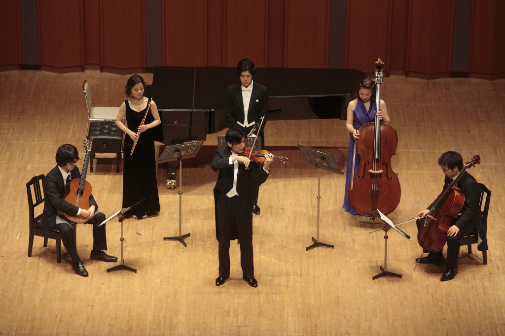 Eijin Nimura (violin) and friends performing WYLN's "Visas for Life"